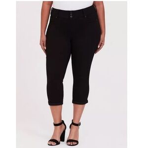 TORRID Crop Jegging Skinny High-Rise Jean size 18 EUC